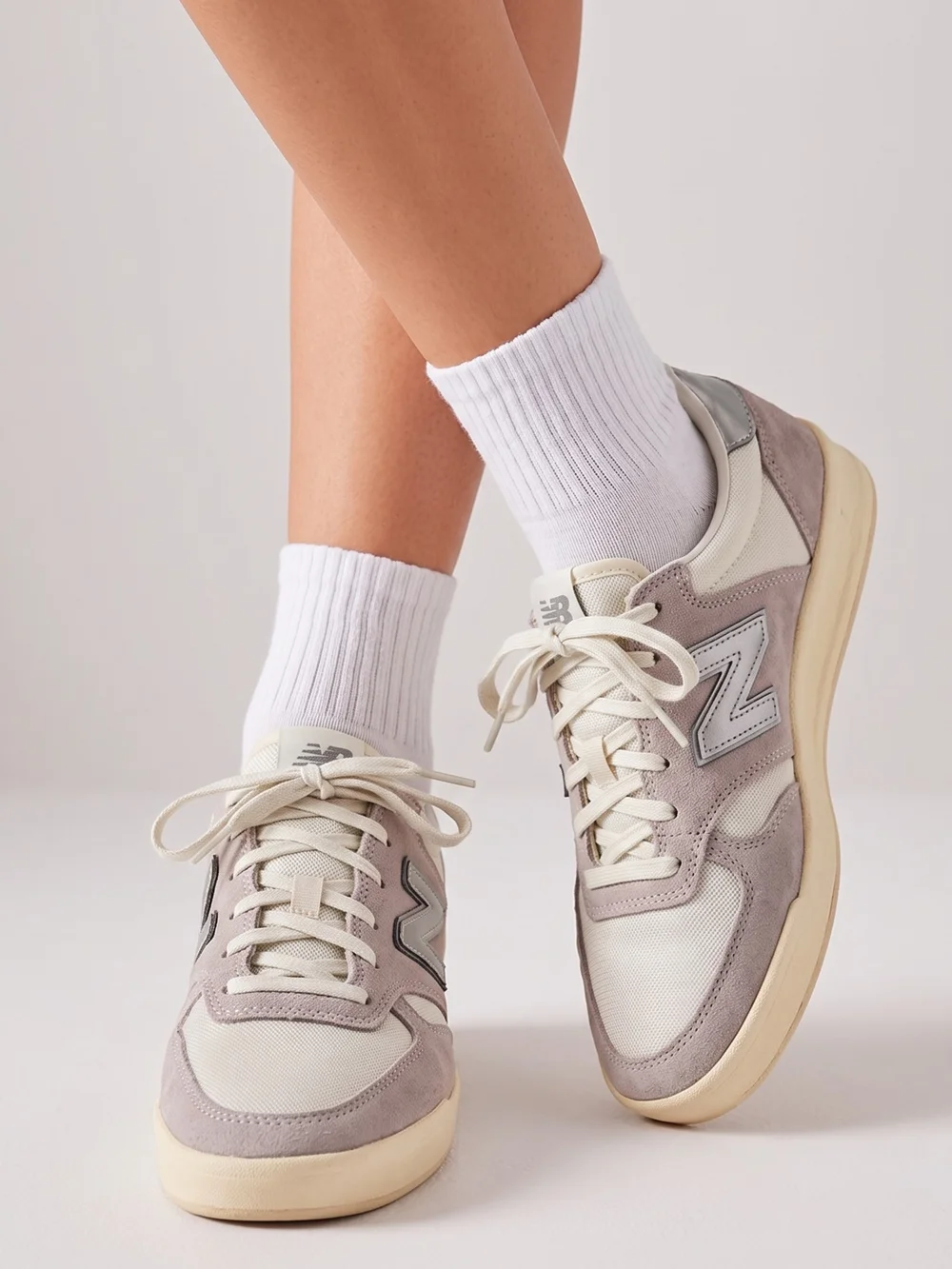 New Balance WRT 300G2 Women's Mushroom/Taupe Cream Suede Low Top Sneakers Size 9